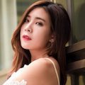 Woman2